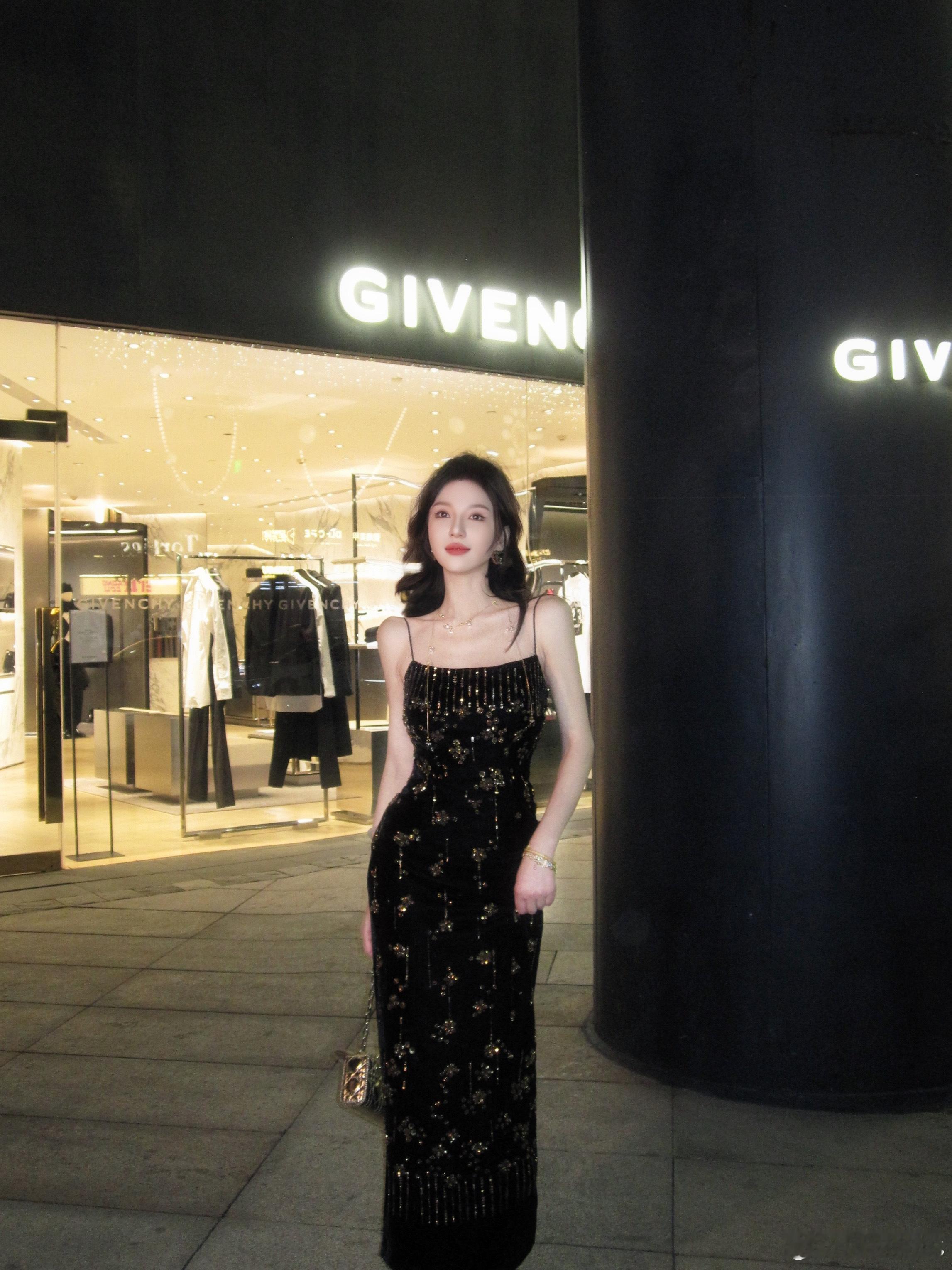 𝑴𝑶𝑺𝑺 𝟏𝟐.𝟐𝟗/𝟐𝟎:𝟎𝟎𝒑𝒎【墨鎏金枝】◼️