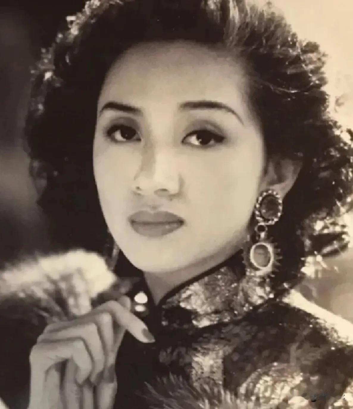 90 天追查无果💔一代天后梅艳芳骨灰失窃，身后难寻安宁🔥🔥
万万没想到安放