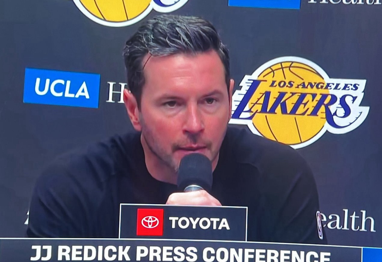 雷大神点评球队今晚的表现：“我认为除此之外，我们根本没打好比赛开局。之后整场比赛