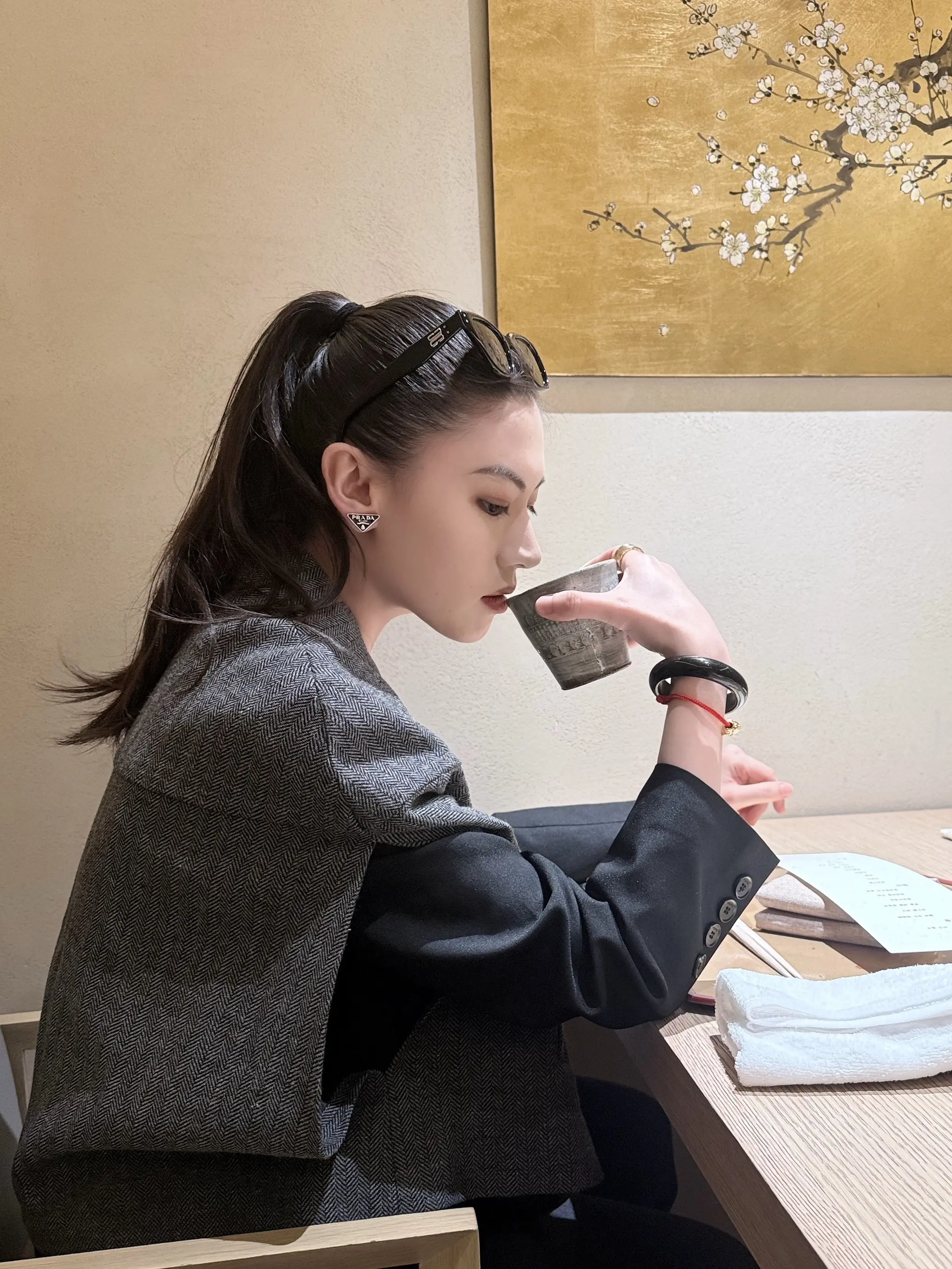 那段日子确实不错 我甚至还会回忆 但飞鸟与鱼不同路 祝我们都平安
