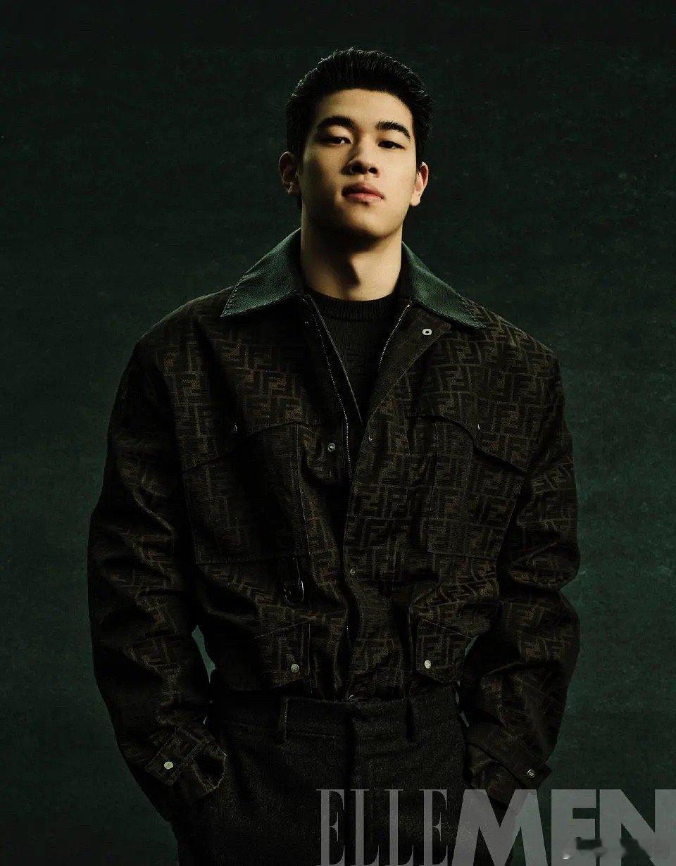 潘展乐的时尚杂志拍的怎么样[思考] ​​​