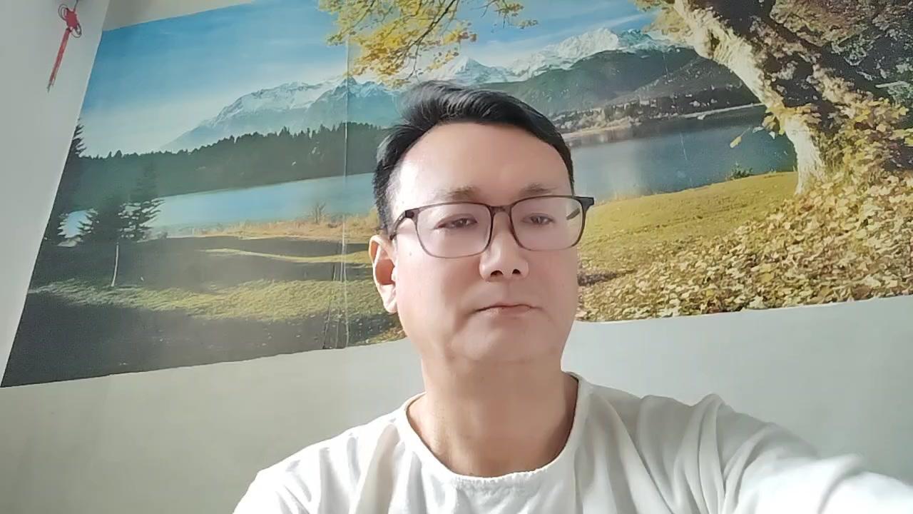 年轻人，别被负面情绪带偏了！最近刷到一路向北账号被封的事，粉丝有100万左右，支