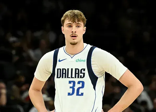 ESPN预测明日比赛：独行侠胜率56.1%，公牛胜率43.9%