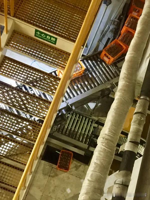 6名大学生实习遇难，安全真的不能含糊
 
12月27日，内蒙古那起大学生实习事故