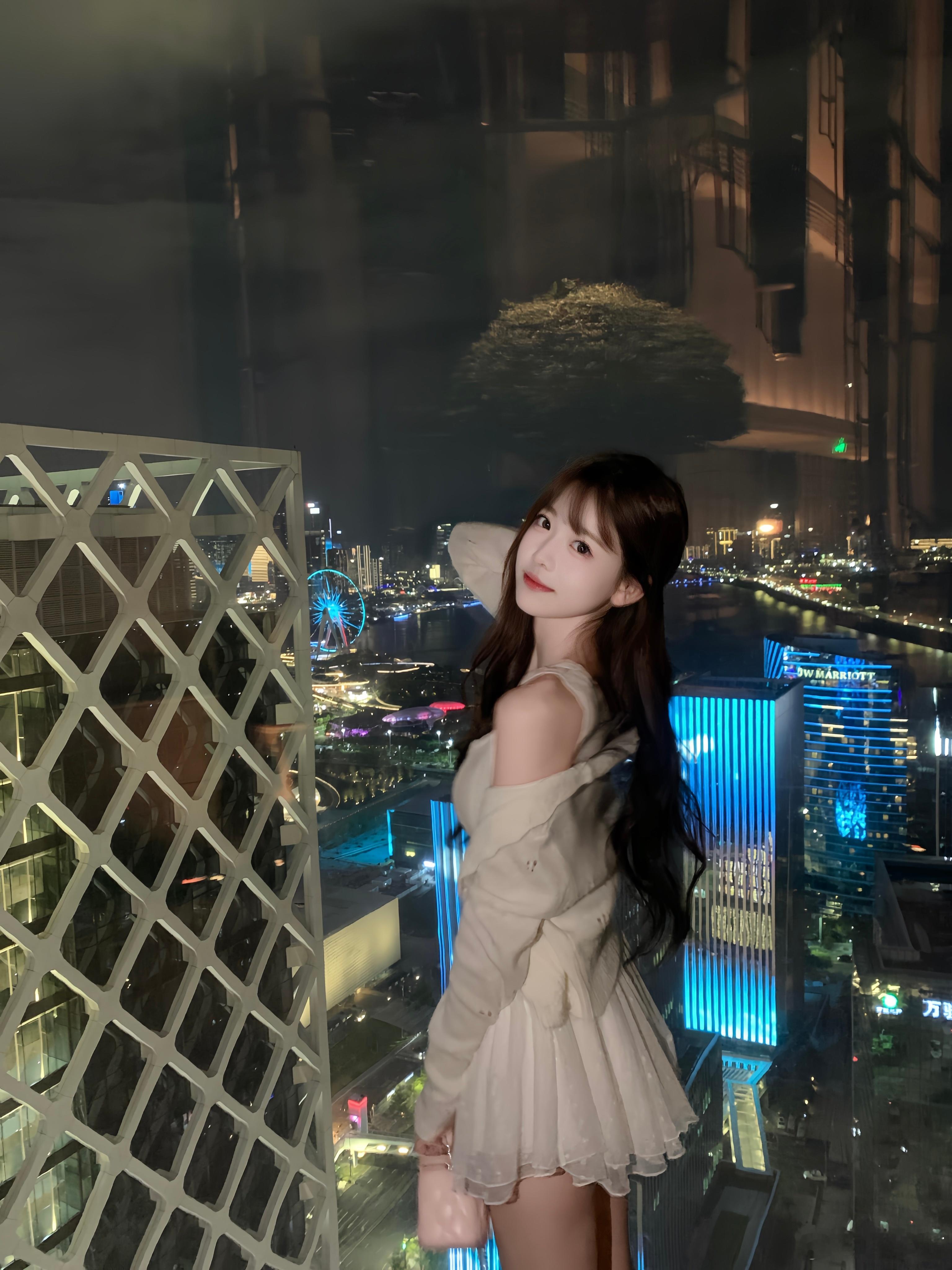 欢迎来到小说中的A市🌃深圳瑞吉95楼给的夜景氛围感✨