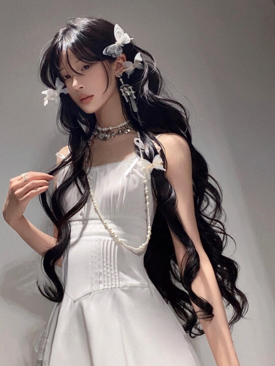 𝒜𝓁𝓁 𝓌𝒽𝒾𝓉ℯ ‧₊˚ ✞