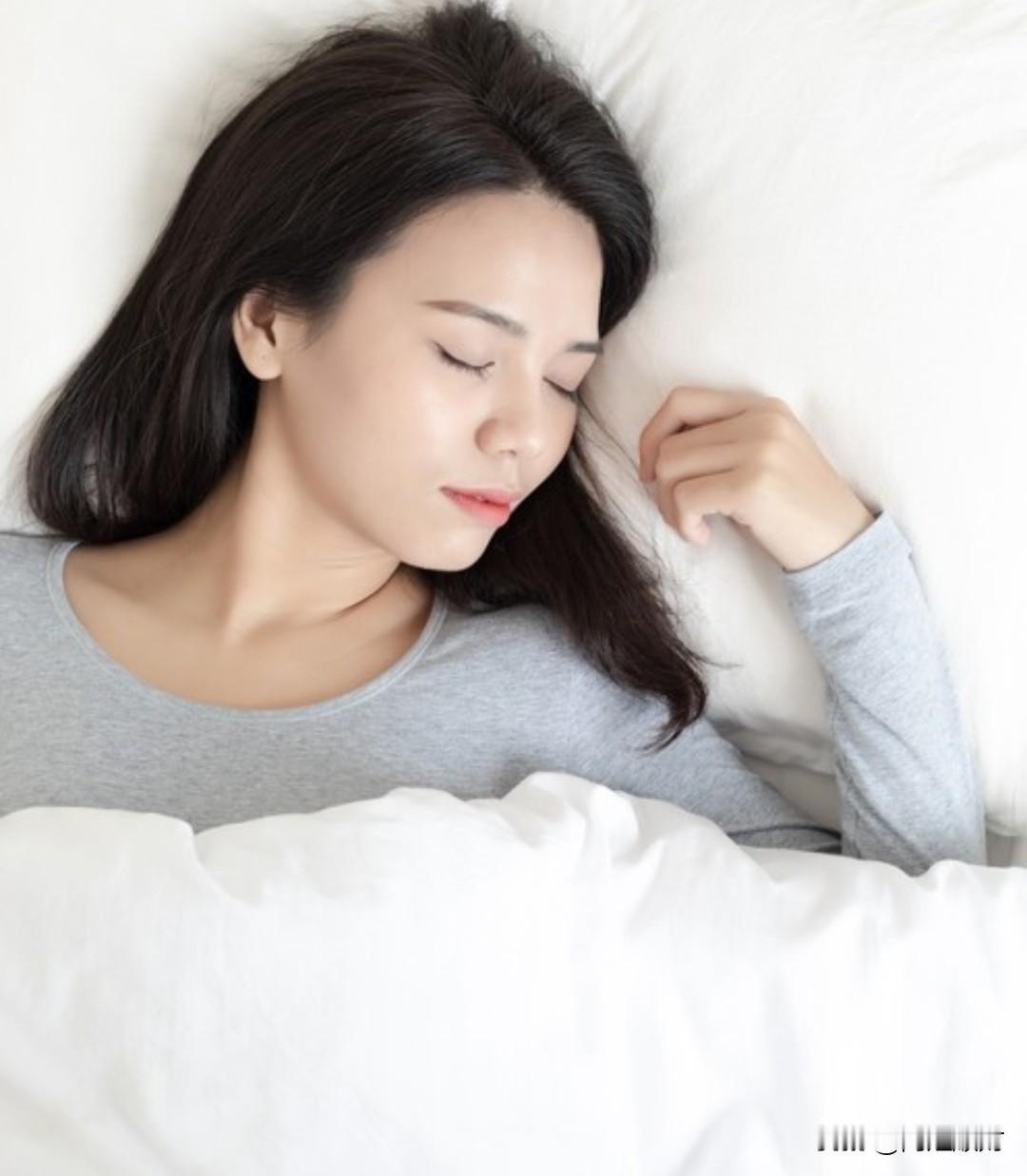 昨天白天有点事儿，所以没有读书，一个字儿都没有看，晚上的时候收拾收拾赶紧，打开书