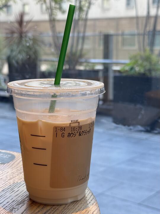 🇯🇵都去日本星巴克喝ほうじ茶！真的喝不腻。。。