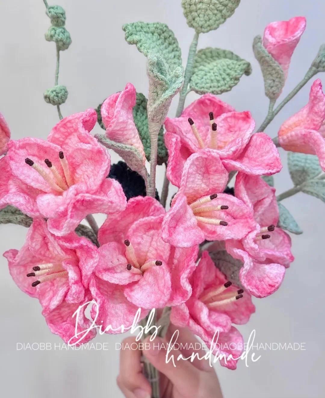 钩织剑兰#爱生活爱编织 #让喜欢的事成为生活 #圣诞礼物 #花与生活 #手工毛线