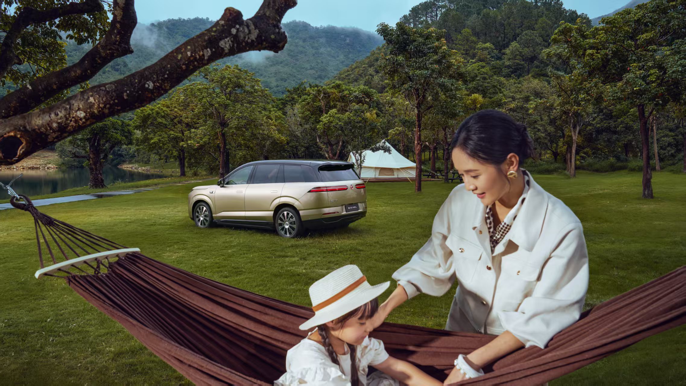 腾势N8L纯电上市 定位大六座安全豪华 SUV，推出闪充尊荣型、闪充旗舰型两款车