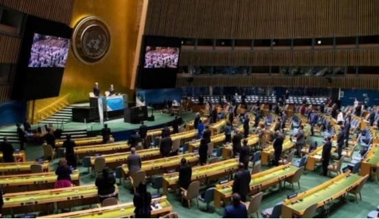 最后一刻，俄罗斯也弃权了，安理会胜负已分，特朗普送中方一句话，就在联合国安理会举