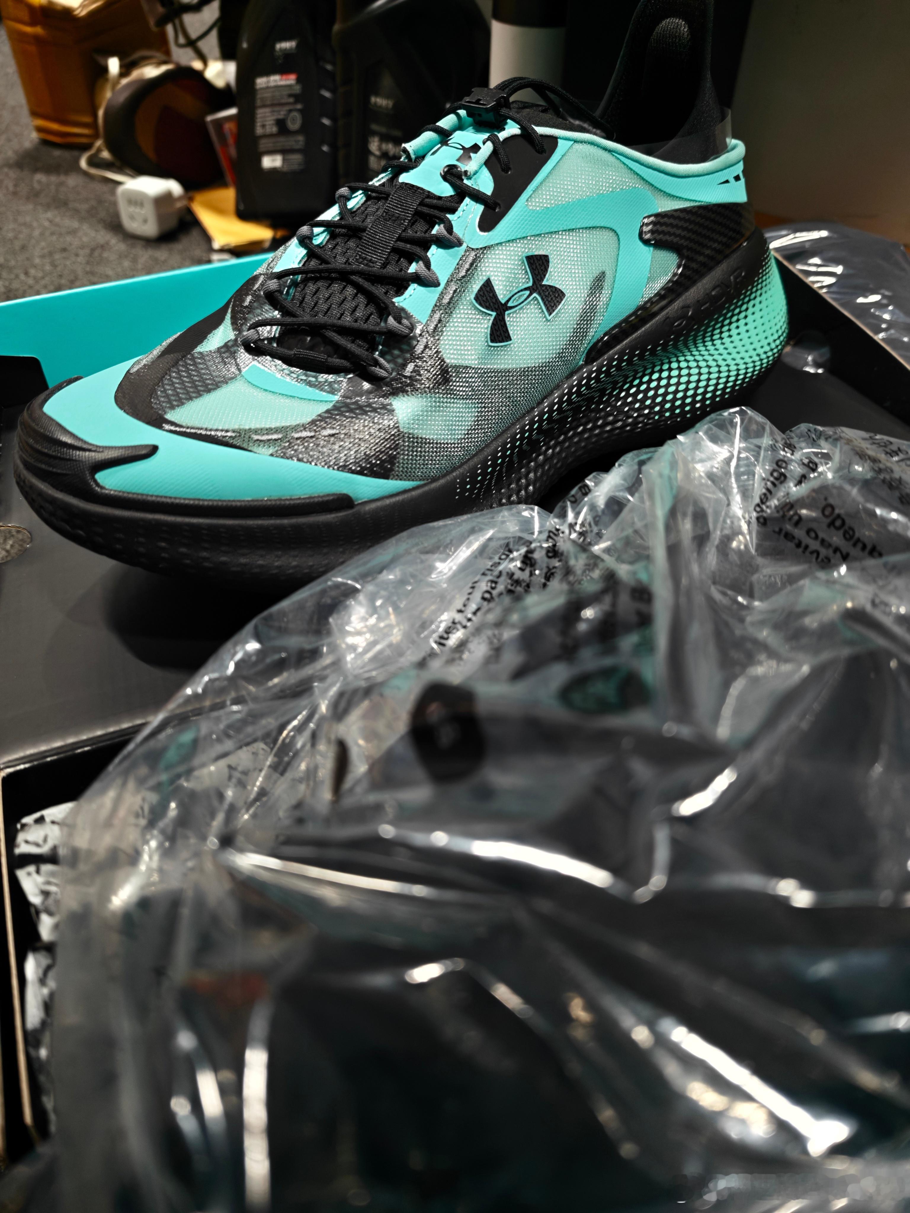 上一阵经常出差胖了不少，是时候拿出来上一阵Under Amour 和 Manso