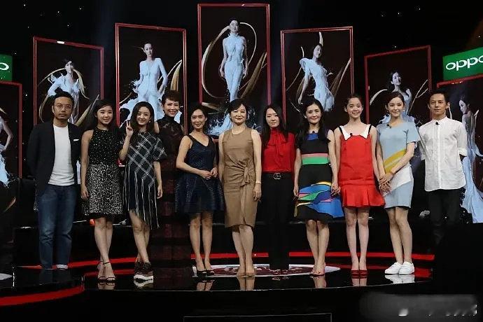 这个阵容，丝毫不输现在的《浪姐》吧 现在再也没有这个配置了  