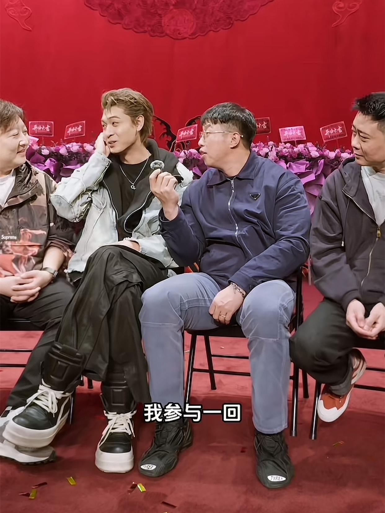 秦霄贤明确表态，要参加德云社自制综艺录制！德云社综艺“DYun这儿聊聊”发布了一