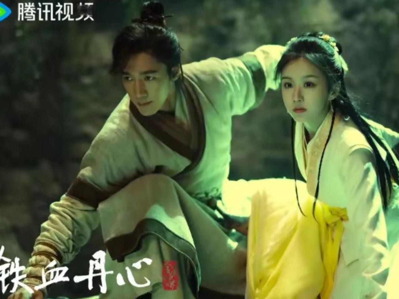 金庸武侠世界又一次搬上屏幕，铁血丹心又一次演绎郭靖黄蓉的故事。那是每个少年心中永