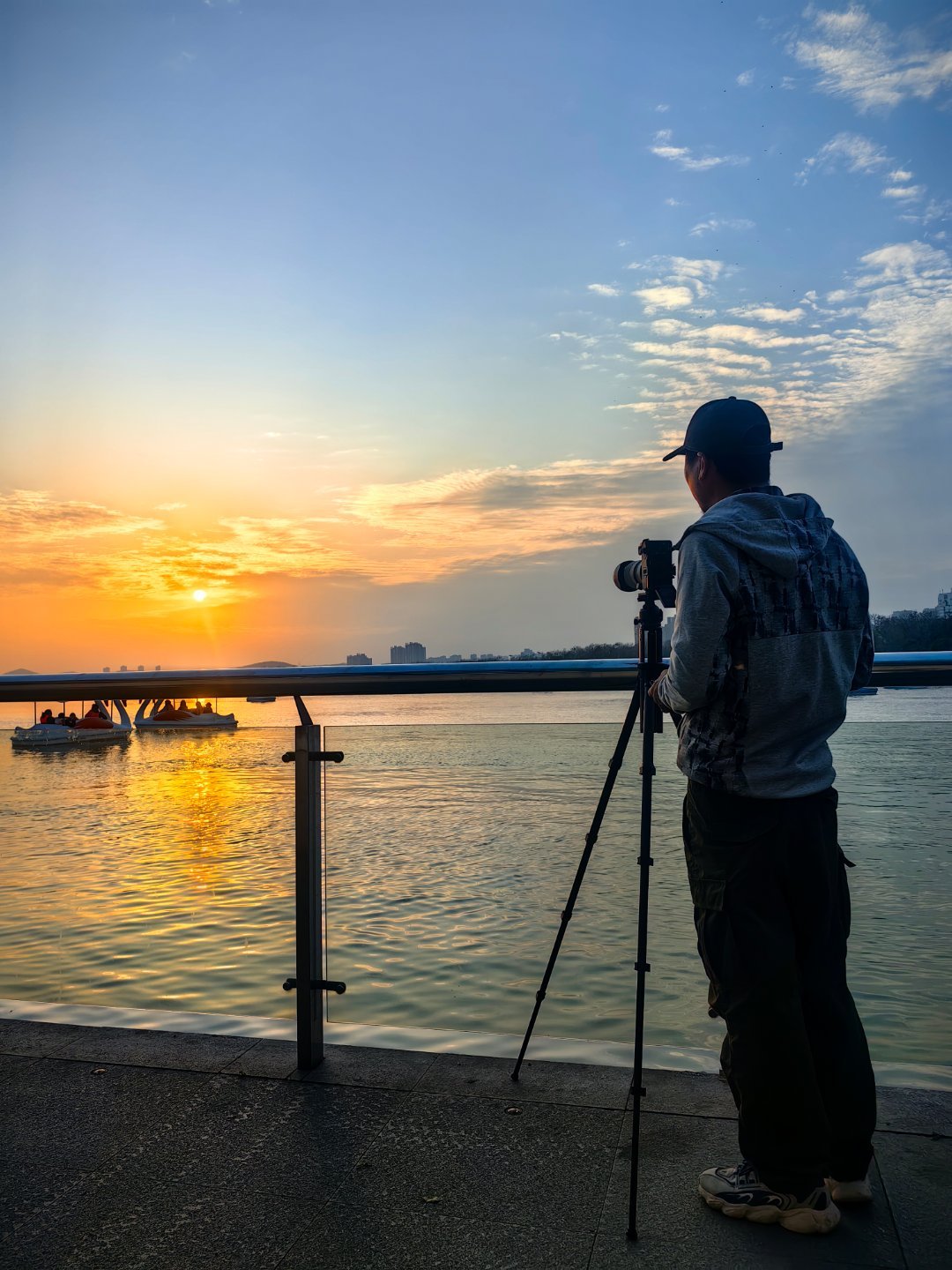*在路上*户部山～回龙窝...徐州是冷门旅游城市？no。巨堵。司机师傅说，每个周