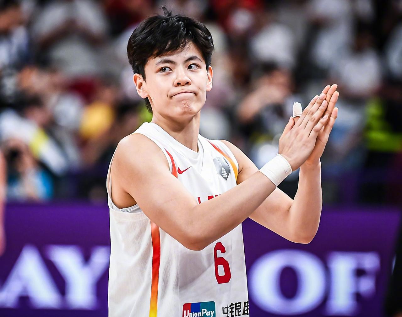 杨舒予加盟澳大利亚NBL1联赛，目前已经完成两场比赛，25日第五轮首秀，代表球队
