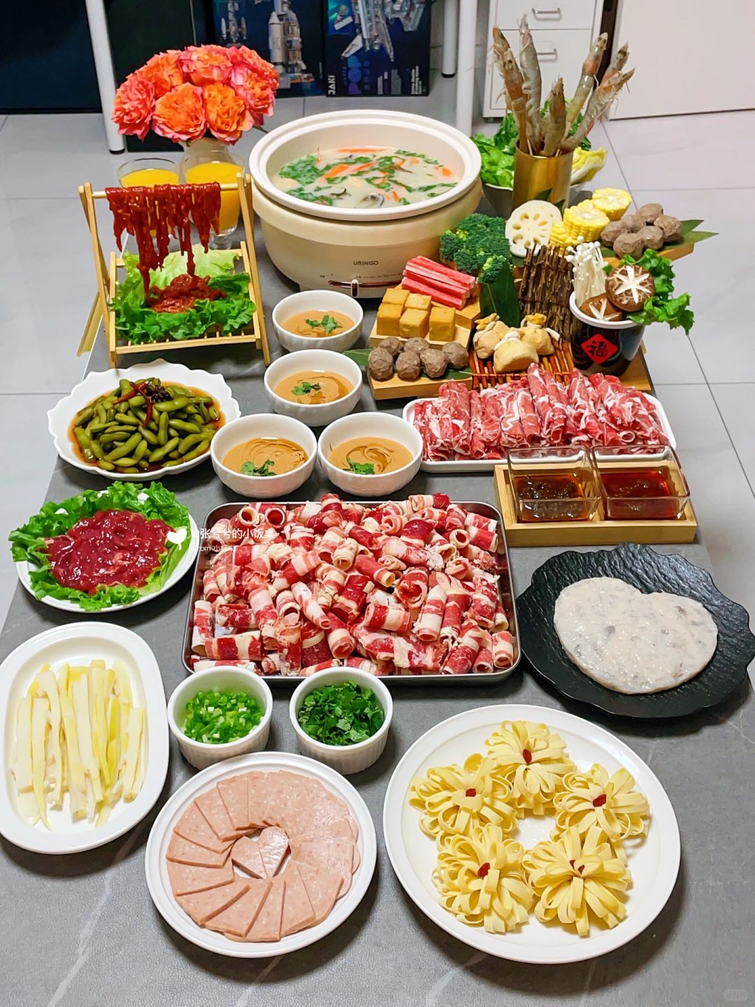 火锅不算贵，但是很对胃🍲家庭版粥底火锅