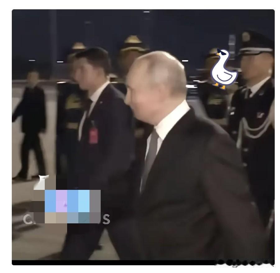 普京回去了，给人一种莫名的伤感……
普京访华此行一大特点就是行色匆匆，来也匆匆去