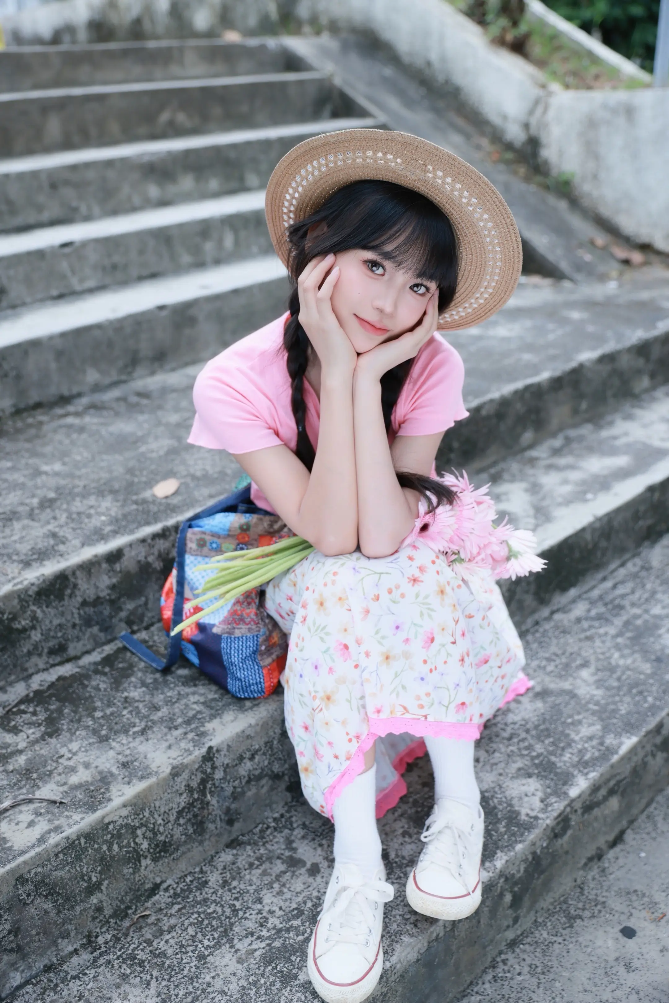 老小区日系少女怎么拍｜普通人也能出片。📍拍摄地点：普通居民老小区，不...