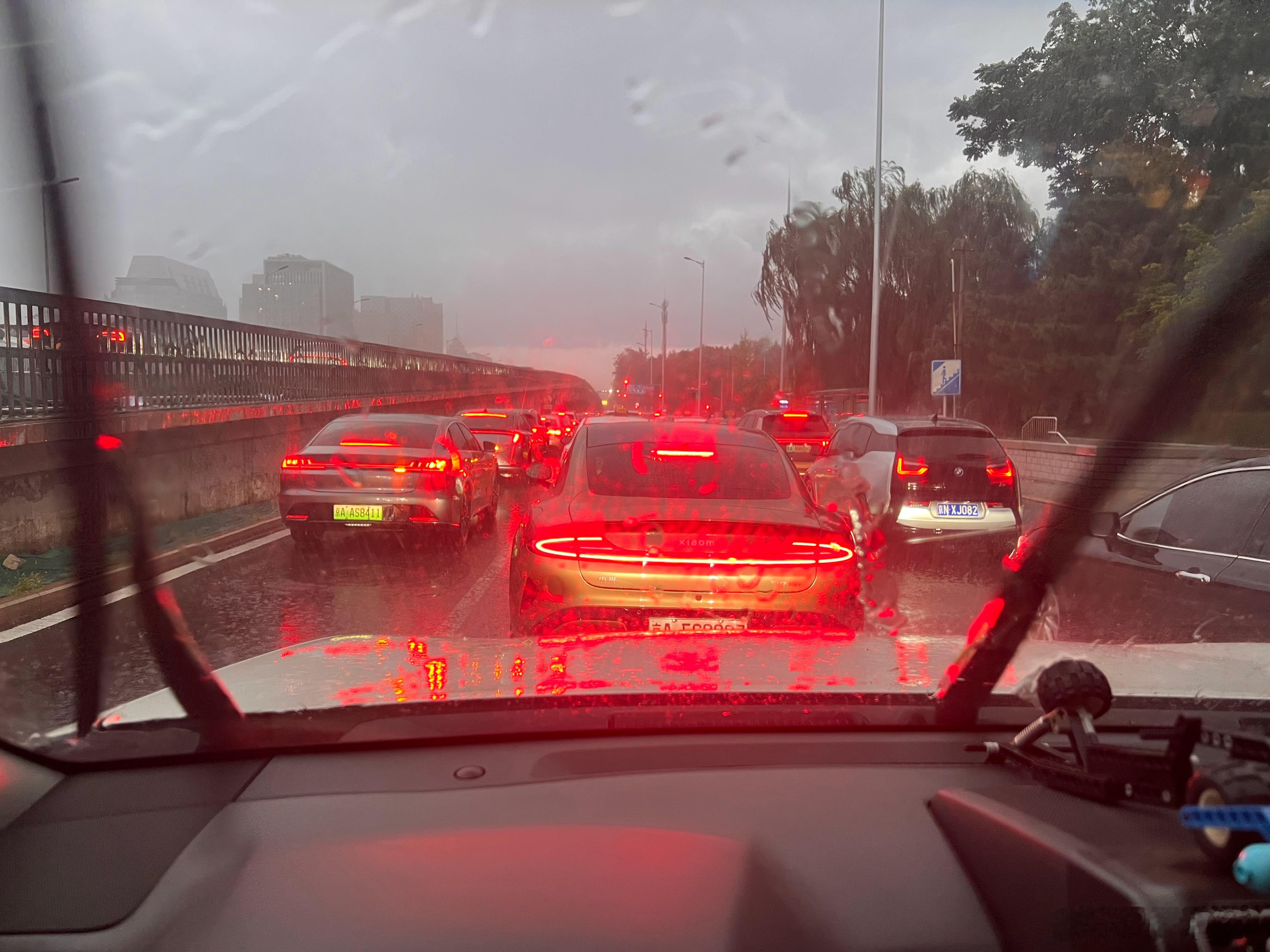 下点儿雨挺好玩儿…… 北京