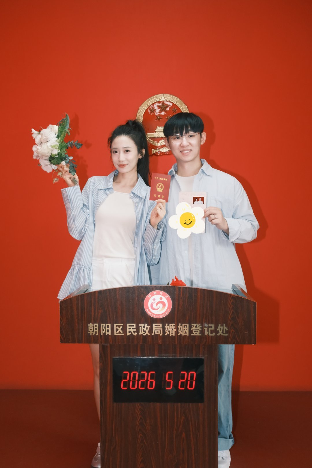 邓帅结婚 “喜人”邓帅结婚，老婆孟菲也是话剧演员，恭喜！ 