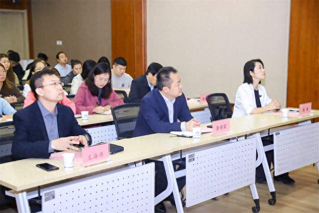 西安思源学院举办2027届毕业就业工作专题报告会