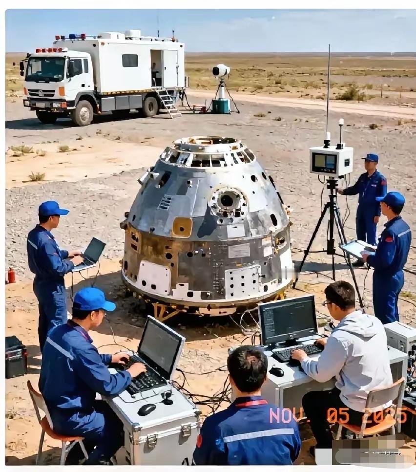 神舟二十号回家路上，被太空垃圾“碰瓷”了。
原定5号的返航计划，因此推迟。这消息