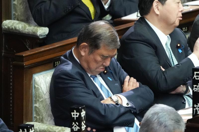 石破茂：日本政府从未否认侵略战争除了个别首相明确承认过侵略战争，大部分都是含糊其