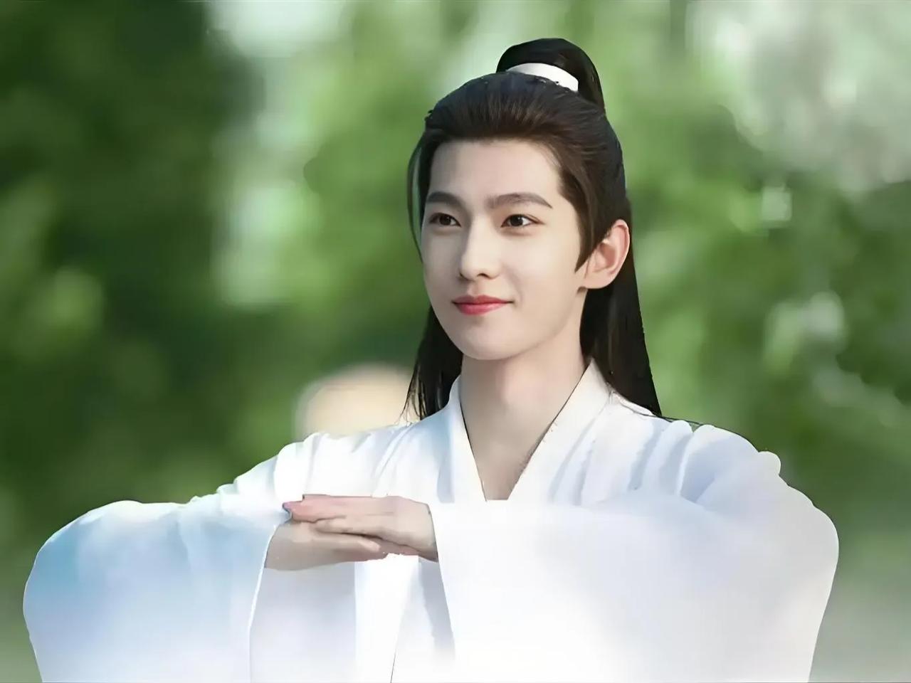 《凡人修仙传》：韩立的父母家人和普通的人界亲朋好友，结局是怎样的呢？

韩立踏上