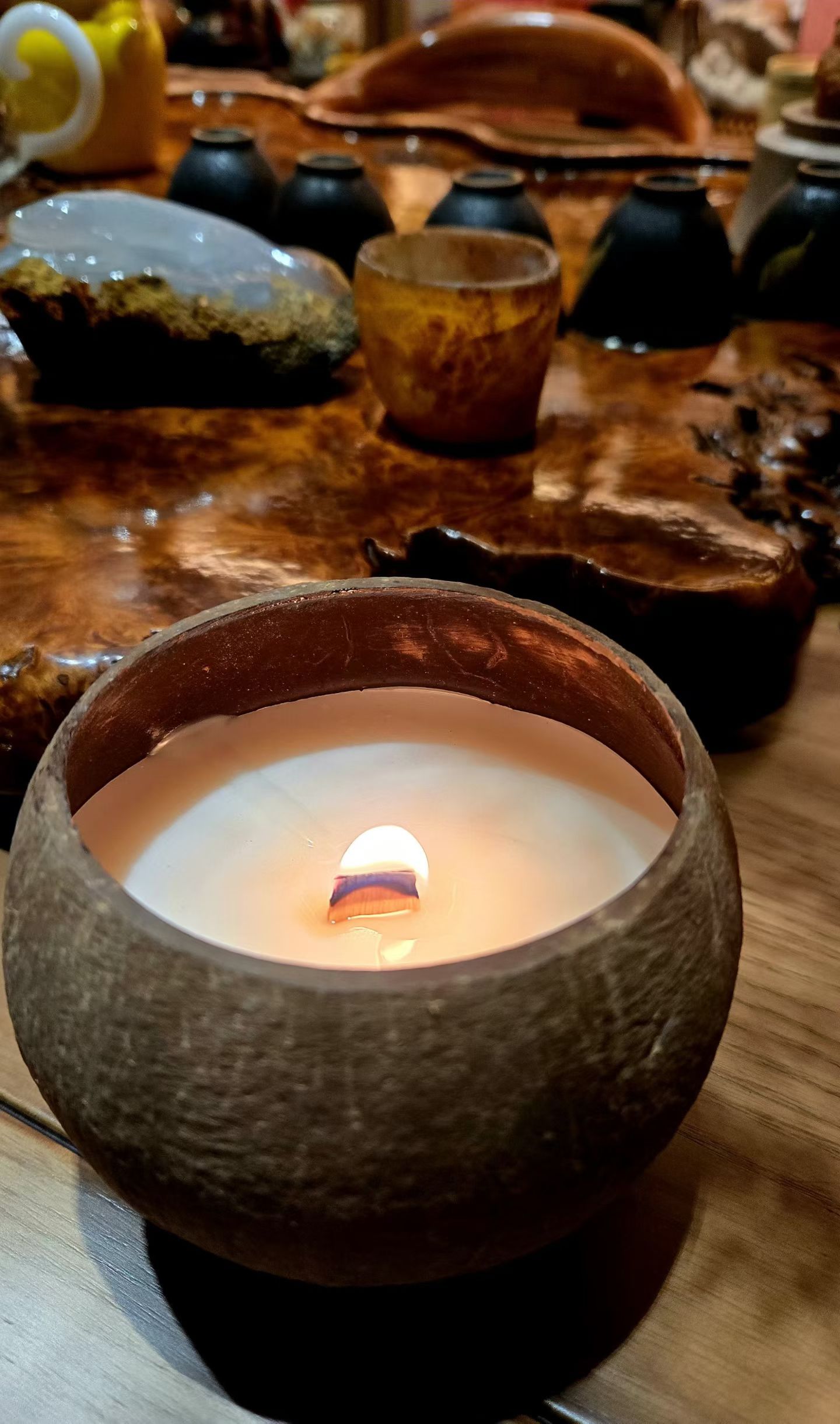 做人不是做给别人看的，不要等待别人的夸奖，而是求自己的心安理得，心里头干净，这就