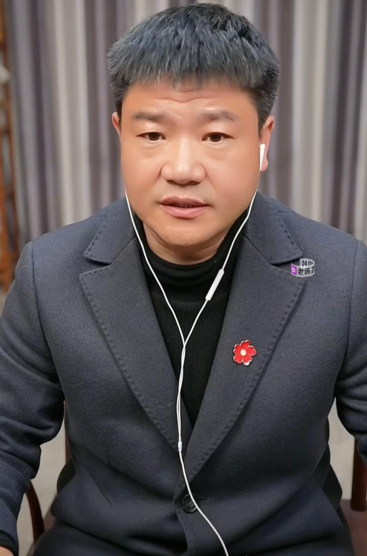 反诈老陈真不愧是做反诈出身，逮着一个拥有千万粉丝的女博士相宜不撒手了，连续九次向