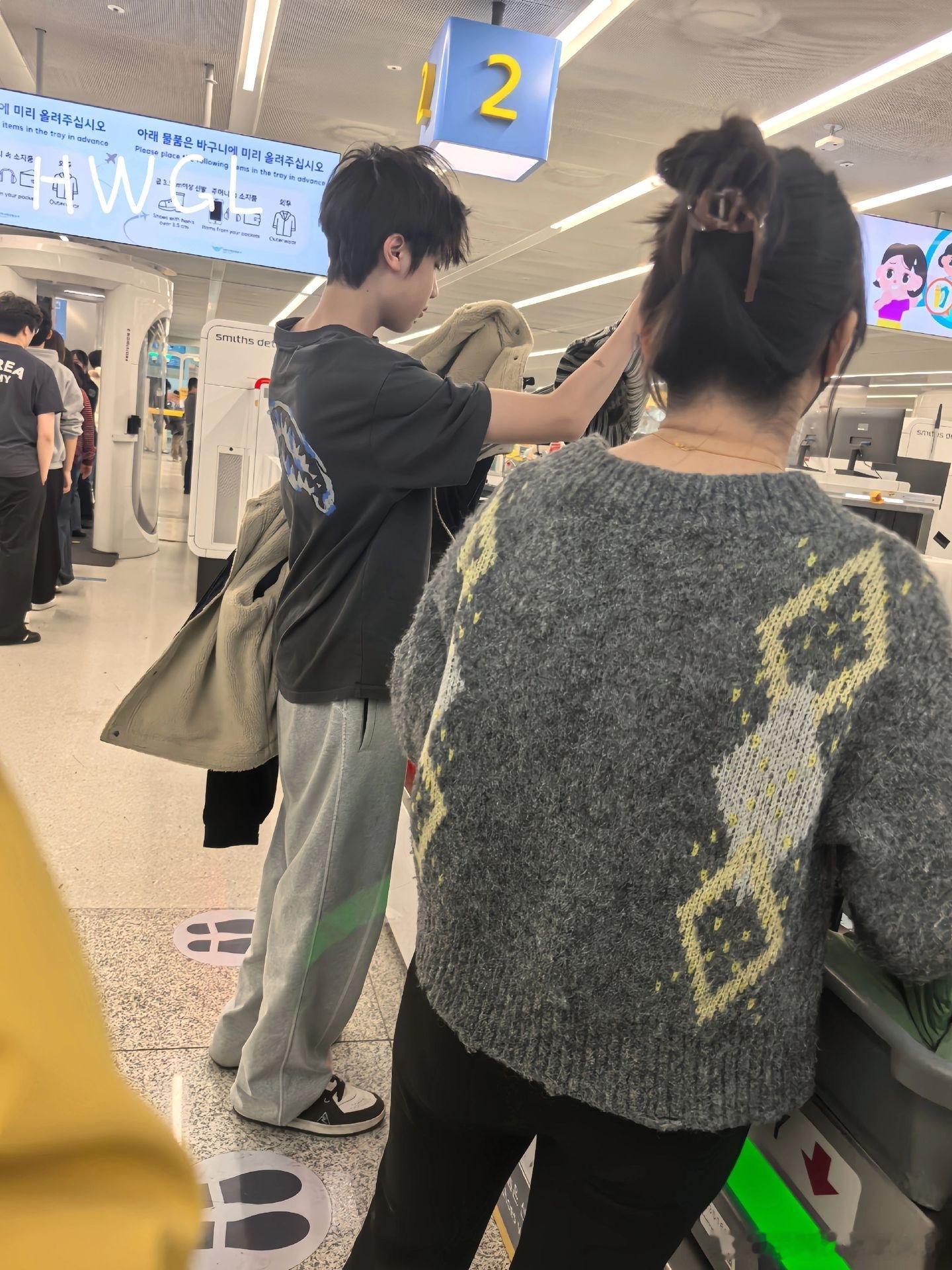 tg魏子宸去韩国玩 