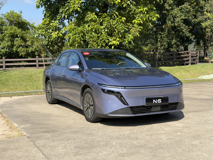 中国家庭选车，“舒适省心”是核心，东风日产全新插混轿车正精准契合需求。外观延续V