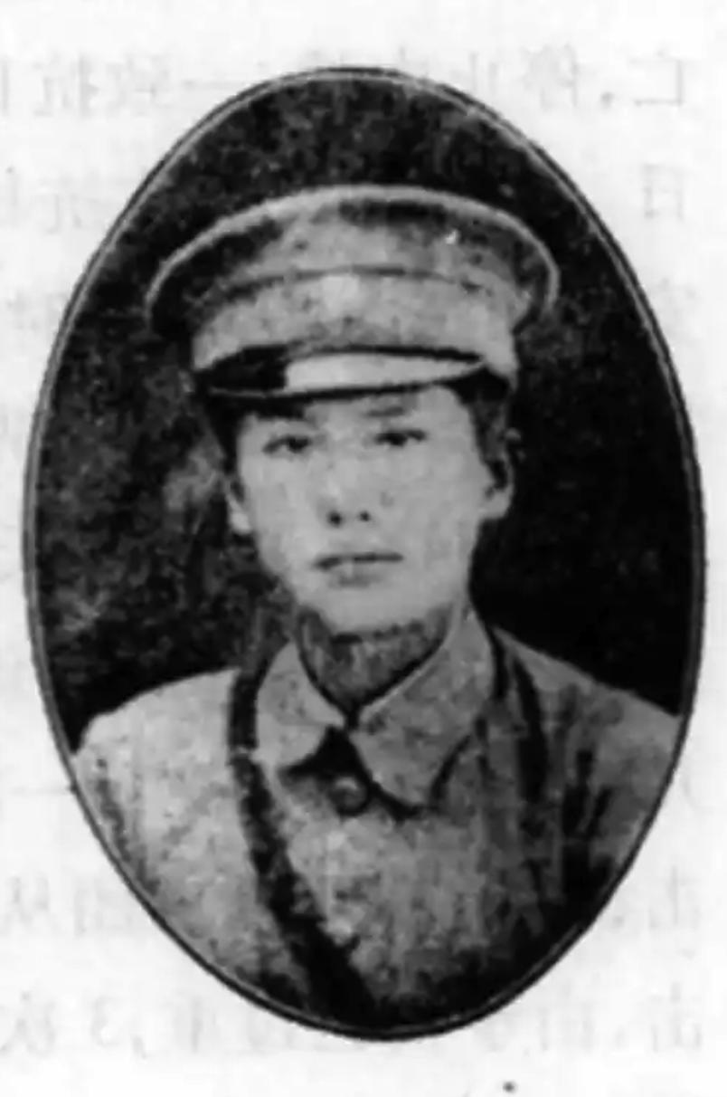 1947年，孟良崮。张灵甫覆灭前嘶吼：“李天霞见死不救！”逃到台湾后，老蒋却没立