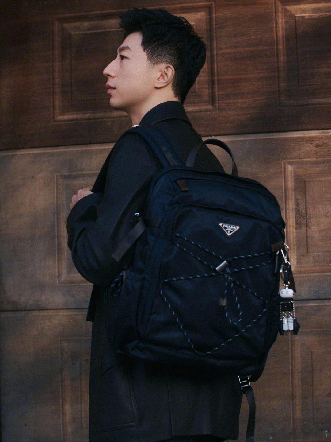 双肩包指定猫猫模特 