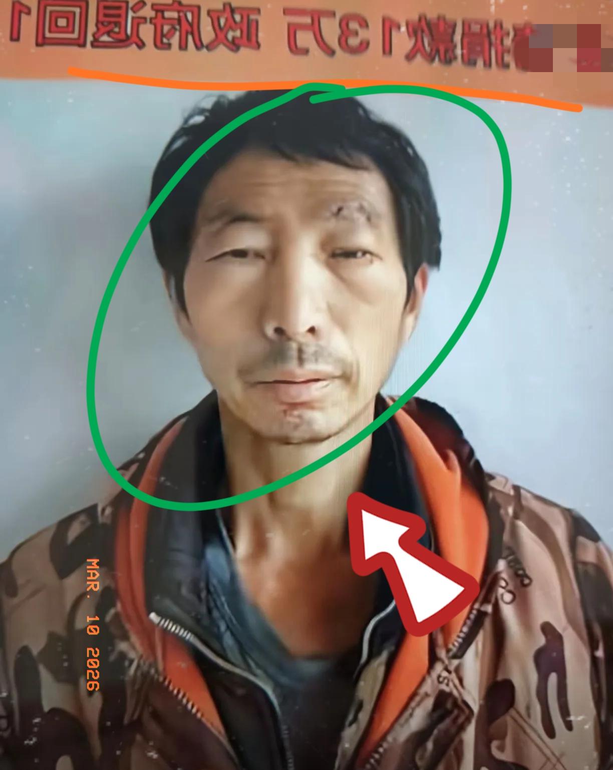 河南人杨树强，靠捡收废品为生，在杭州生活多年，家里有七口人。2020年口罩最吃紧