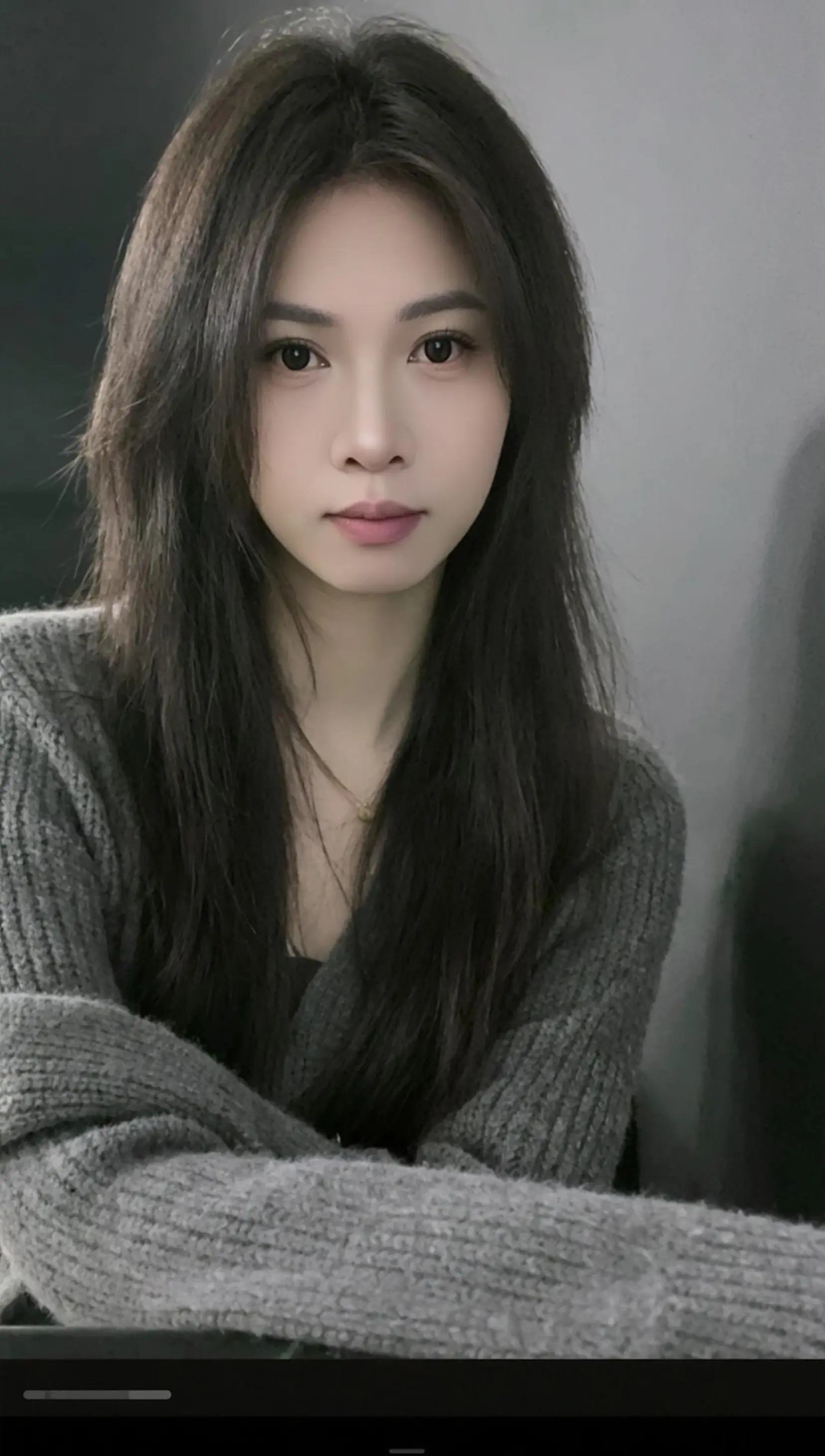 长发配灰色毛衣 慵懒纯欲风造型 温柔高冷风 温柔气质纯欲 高冷温柔女神
