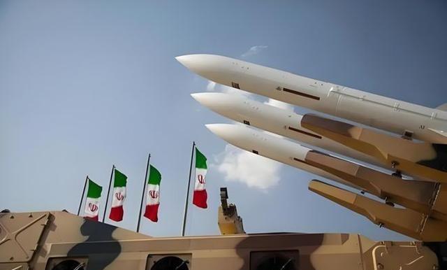 伊朗革命卫队“真实承诺-4”的第100轮打击来了！这次打击的是能源设施、输油管道