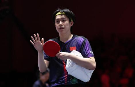 国乒队员紧急退出！锦标赛又一主力赛前退出，按照规则，对手直接晋级。

这个感叹号