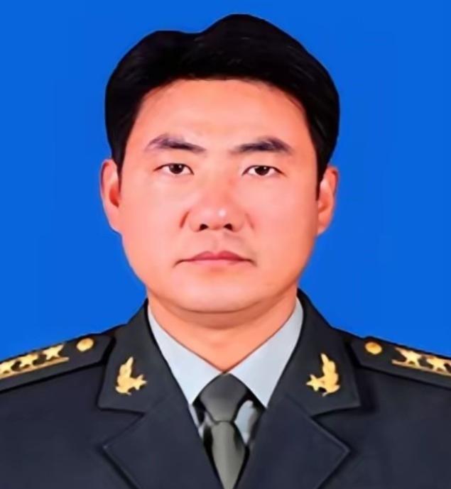 全军上下都憋着一股劲儿，咬牙切齿地喊：“踏平朱日和，活捉满广志！”
朱日和这个地