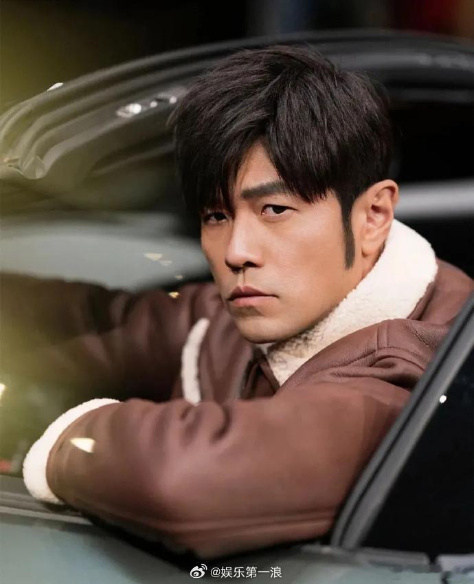 田馥甄回应与周杰伦绯闻 被问到和周杰伦陈年绯闻被网友重提，她回应：“我觉得现在网