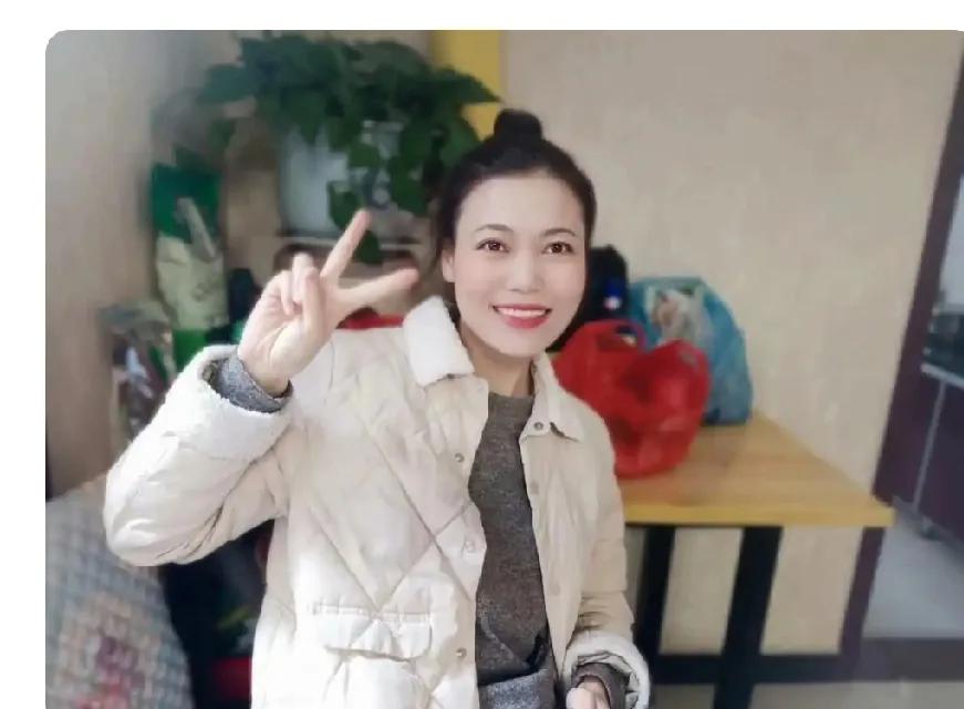 西安女护士董文卉被害案，男子隐瞒已婚已育，女护士还是她亲戚介绍认识的该男子。
她