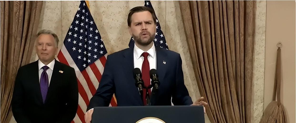 伊朗又被耍了？停火协议墨迹未干，美军70架运输机连夜给以色列“输血”！

这哪是