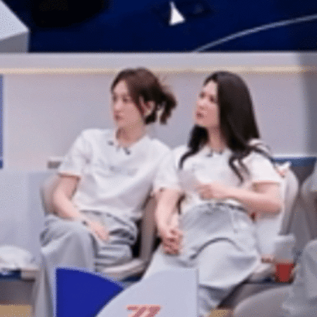 李小冉好会哄徐洁儿开心 浪姐二公小考排名温柔姐姐天花板！徐洁儿因小考成绩难过，李