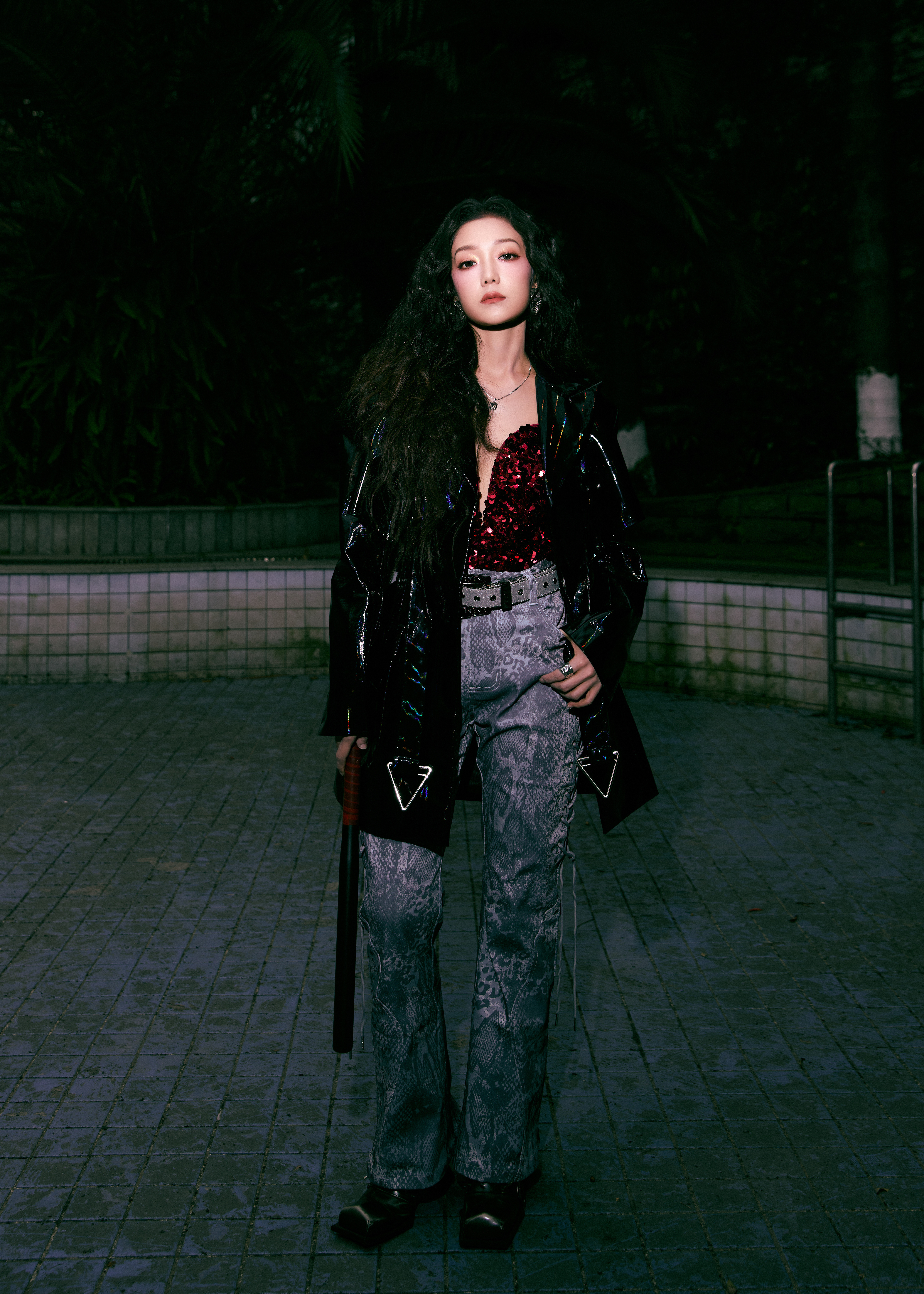 希林娜依高[超话] 在复制粘贴的时代，你是手写的诗[鲜花] ​​​