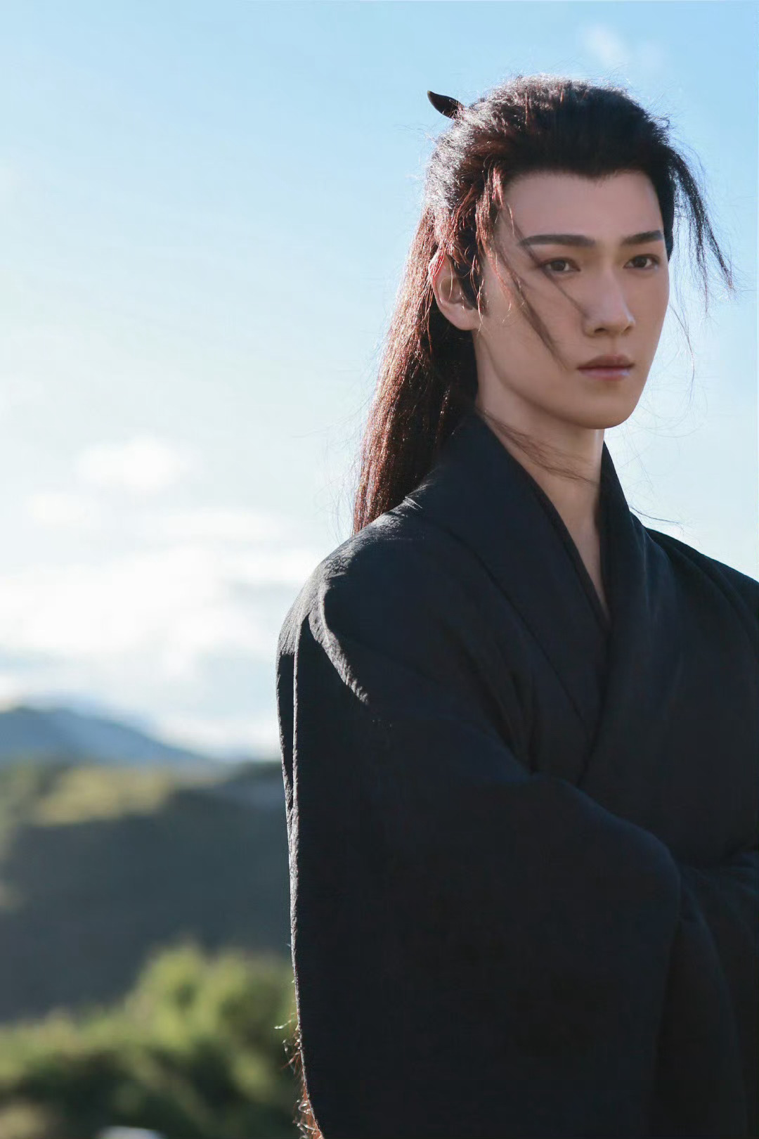 李昀锐江湖夜雨十年灯剧照李昀锐络腮胡造型清冷感林 