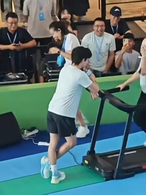 现在翻出这一张还是羡慕的不得了！！ 