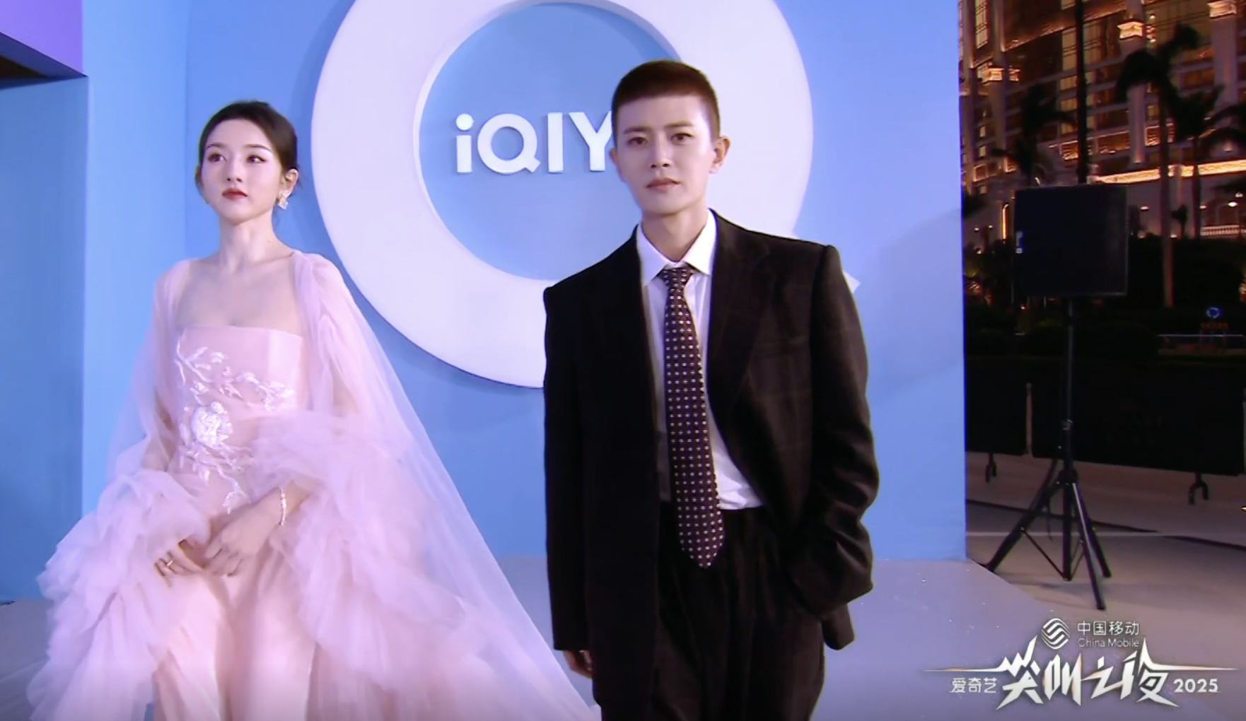 尖叫之夜红毯爱奇艺尖叫之夜 任嘉伦、宋祖儿，这组合确实让人尖叫！ 