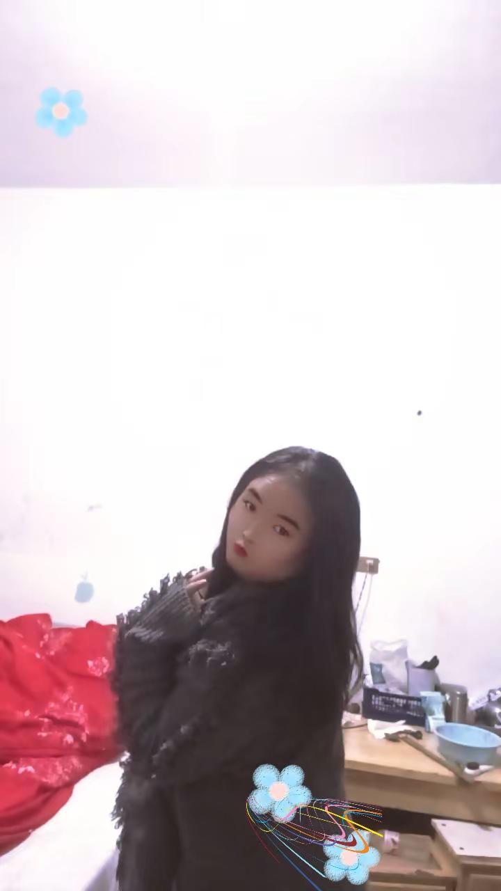 这个是哪家的小女朋友